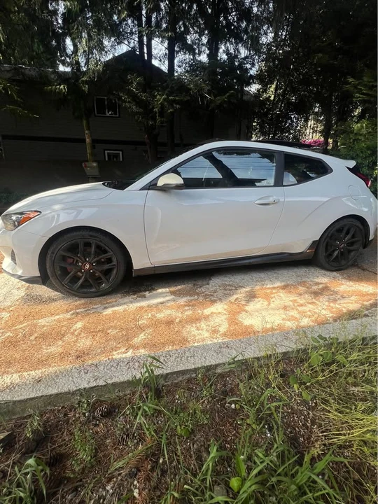 2020 Hyundai Veloster - Image 4 of 15