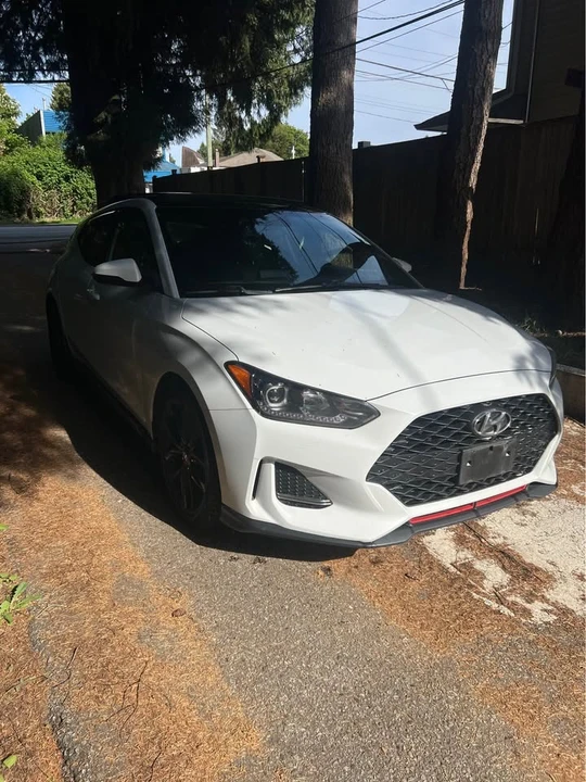 2020 Hyundai Veloster - Image 2 of 15