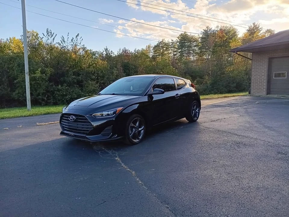 2020 Hyundai Veloster - Image 8 of 10
