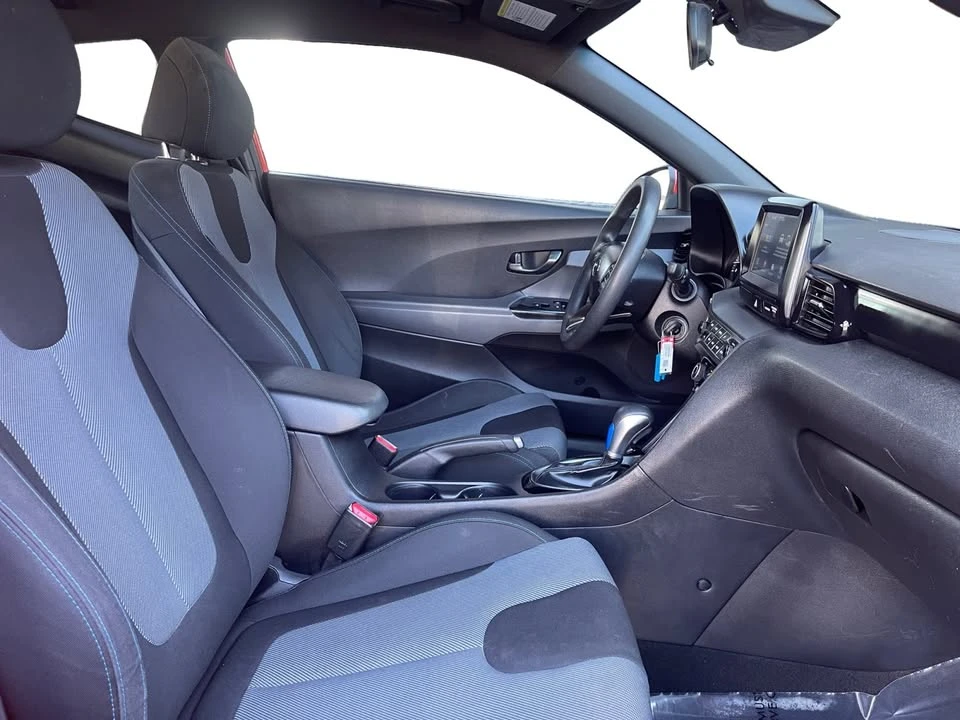 2020 Hyundai Veloster - Image 14 of 19