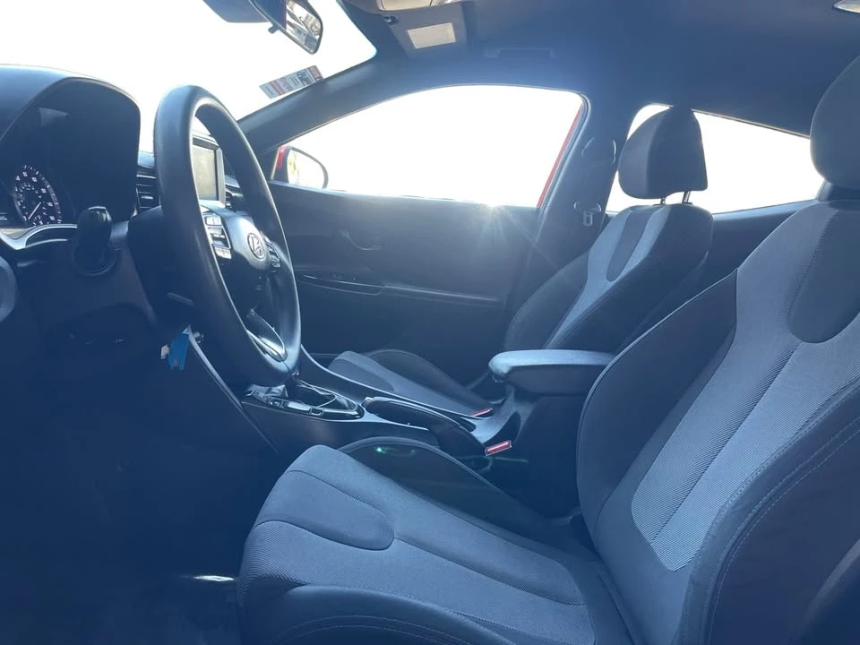2020 Hyundai Veloster - Image 8 of 19