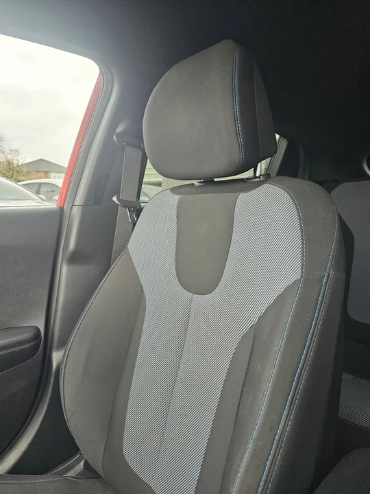 2020 Hyundai Veloster - Image 3 of 16