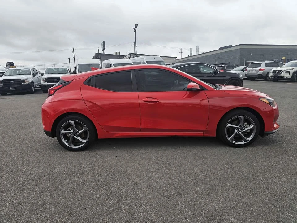 2020 Hyundai Veloster - Image 8 of 16