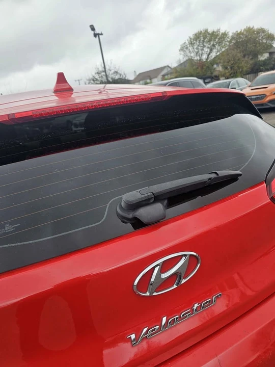 2020 Hyundai Veloster - Image 12 of 16
