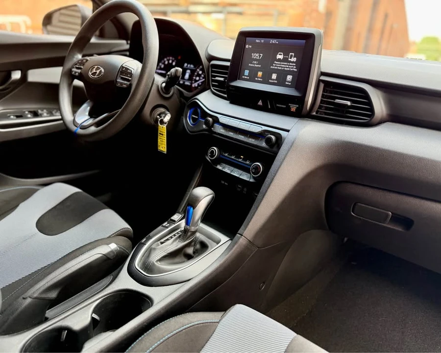2020 Hyundai Veloster - Image 13 of 19