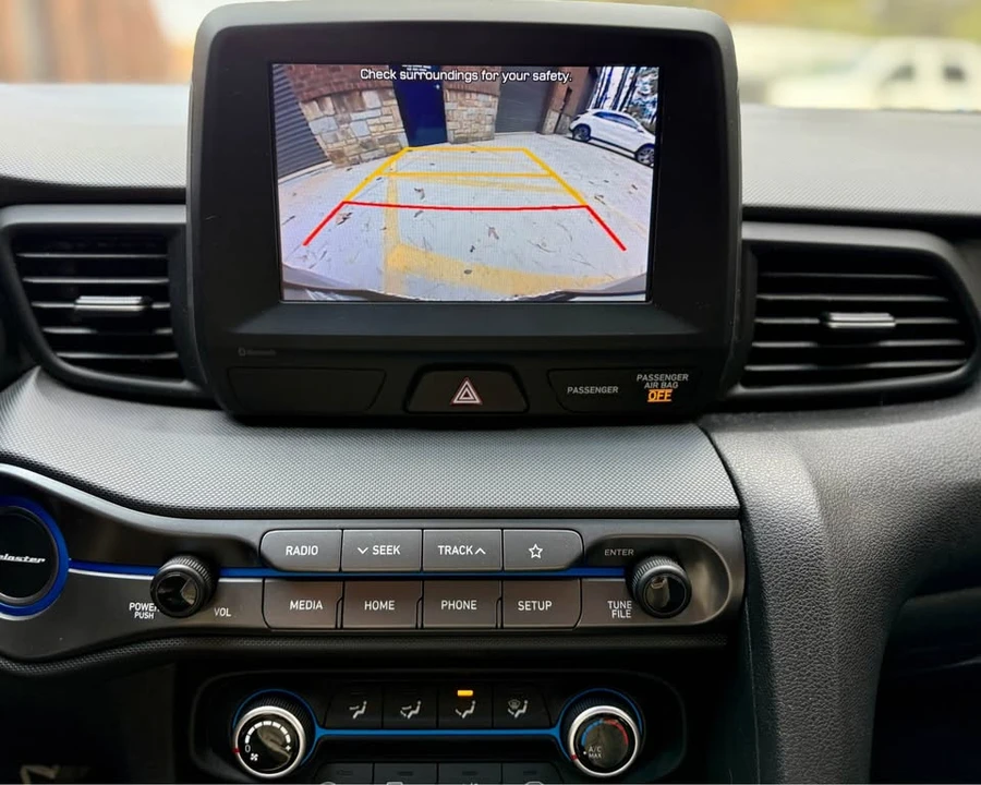2020 Hyundai Veloster - Image 15 of 19