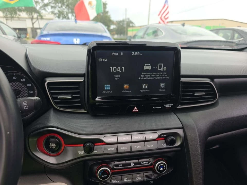 2020 Hyundai Veloster - Image 6 of 8