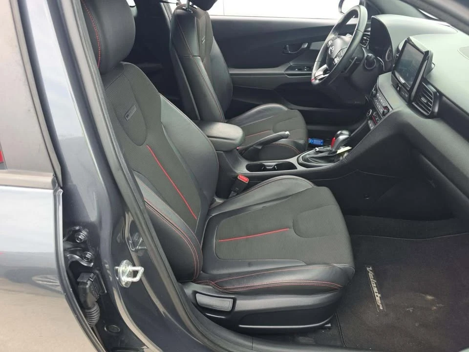 2020 Hyundai Veloster - Image 3 of 8