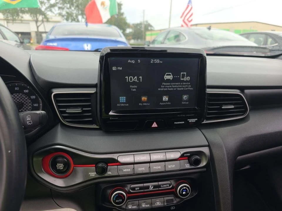 2020 Hyundai Veloster - Image 6 of 8