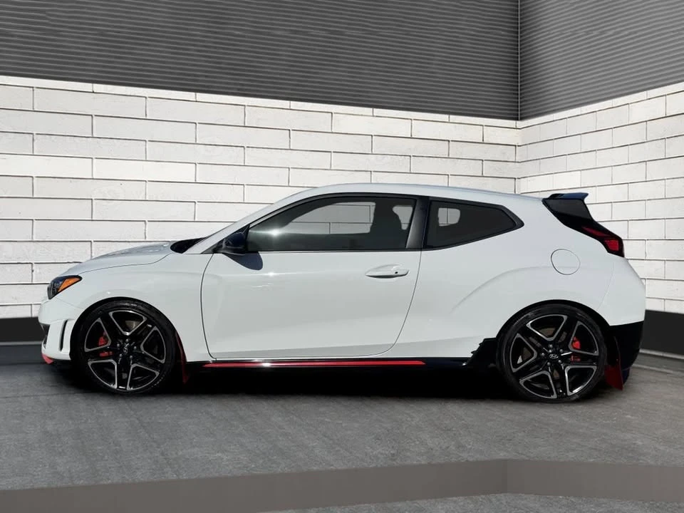 2020 Hyundai Veloster - Image 8 of 10