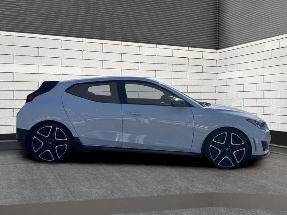 2020 Hyundai Veloster - Image 4 of 10
