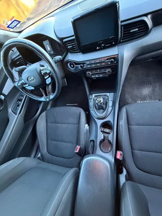 2020 Hyundai Veloster N - Image 10 of 16