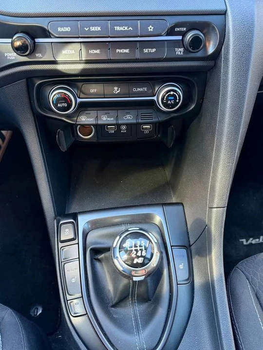 2020 Hyundai Veloster N - Image 15 of 16