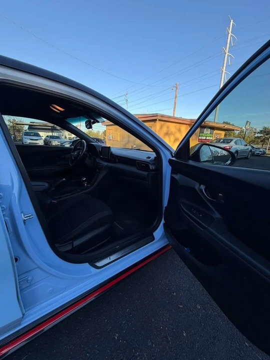 2020 Hyundai Veloster N - Image 7 of 16