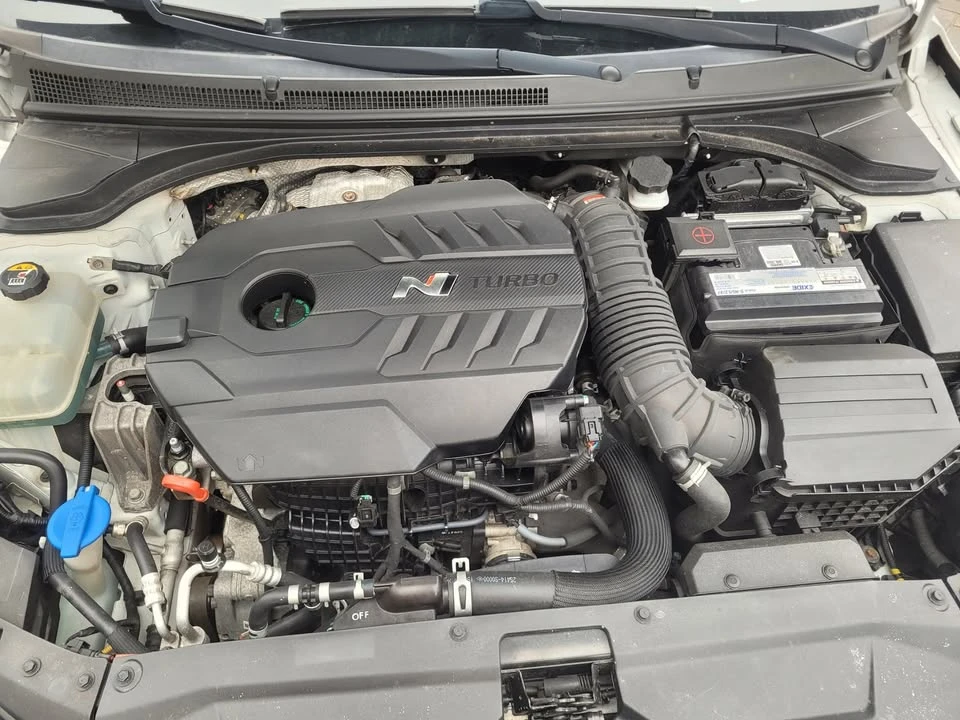 2020 Hyundai Veloster N - Image 7 of 12