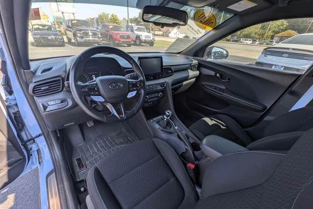 2020 Hyundai Veloster N - Image 9 of 18