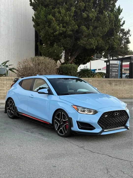 2020 Hyundai Veloster N - Image 2 of 13