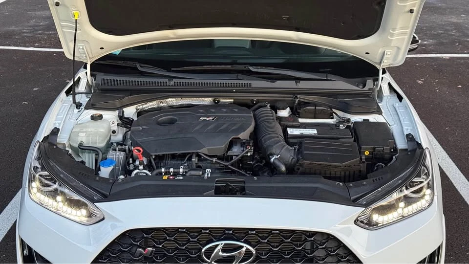 2020 Hyundai Veloster N - Image 18 of 20