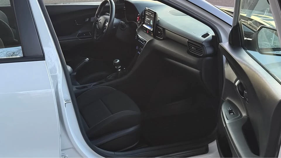 2020 Hyundai Veloster N - Image 12 of 20