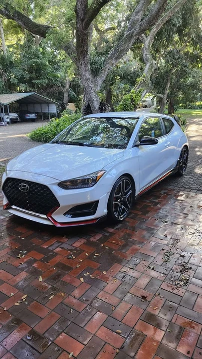 2020 Hyundai Veloster N - Image 2 of 12