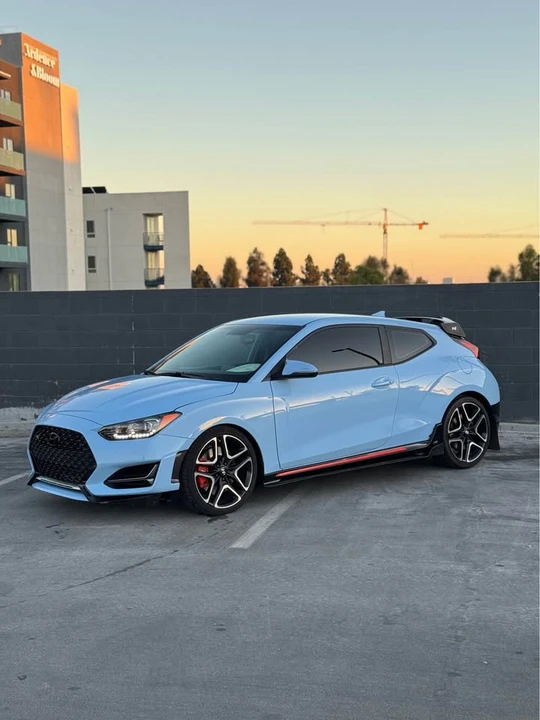 2020 Hyundai Veloster N - Image 2 of 17