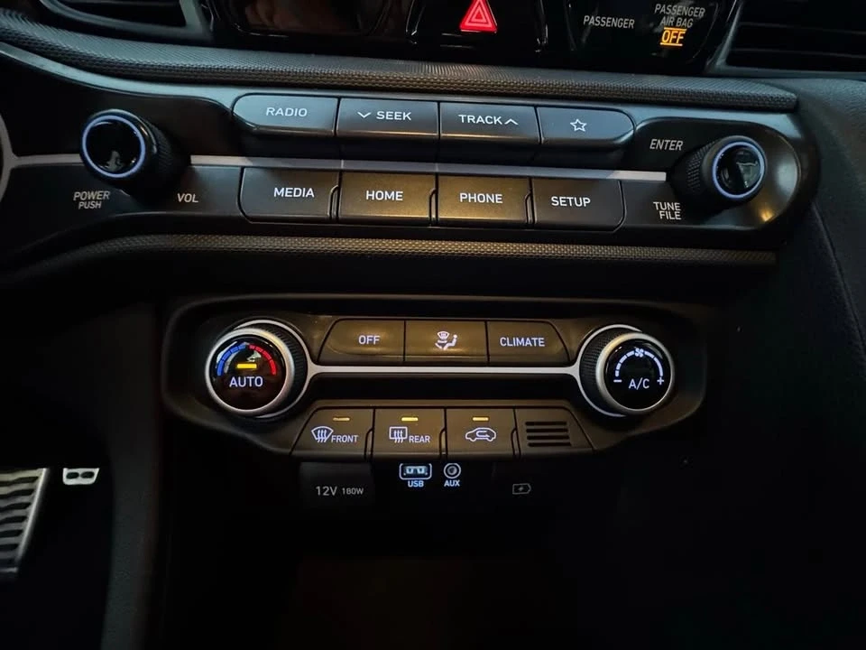 2020 Hyundai Veloster N - Image 17 of 20