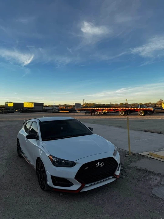 2020 Hyundai Veloster N - Image 2 of 4