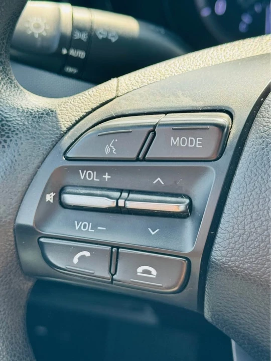 2020 Hyundai Veloster - Image 15 of 18