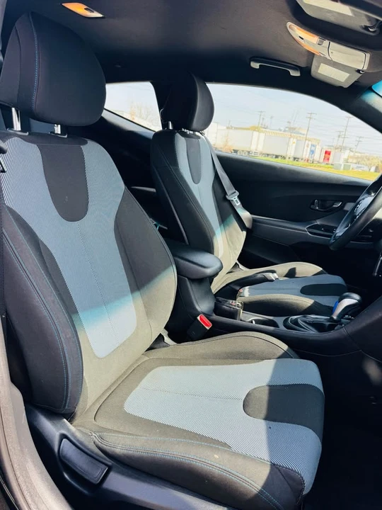 2020 Hyundai Veloster - Image 10 of 18