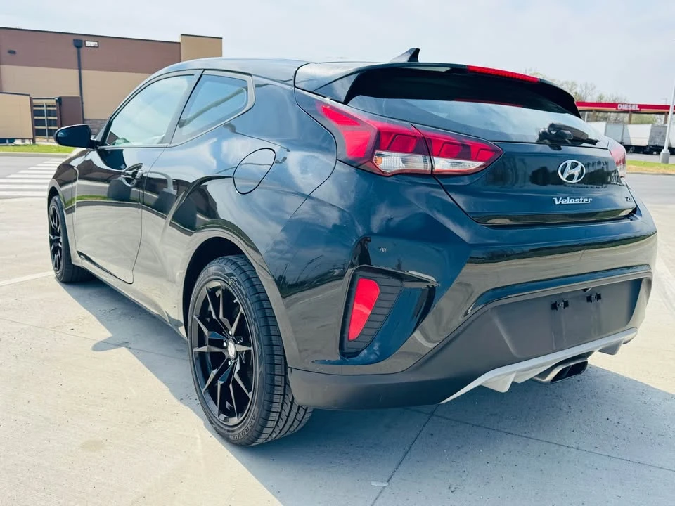 2020 Hyundai Veloster - Image 5 of 18