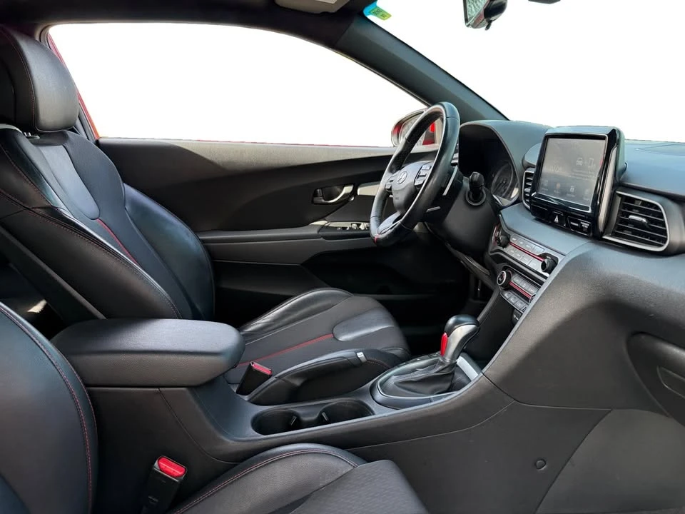 2020 Hyundai Veloster - Image 11 of 20