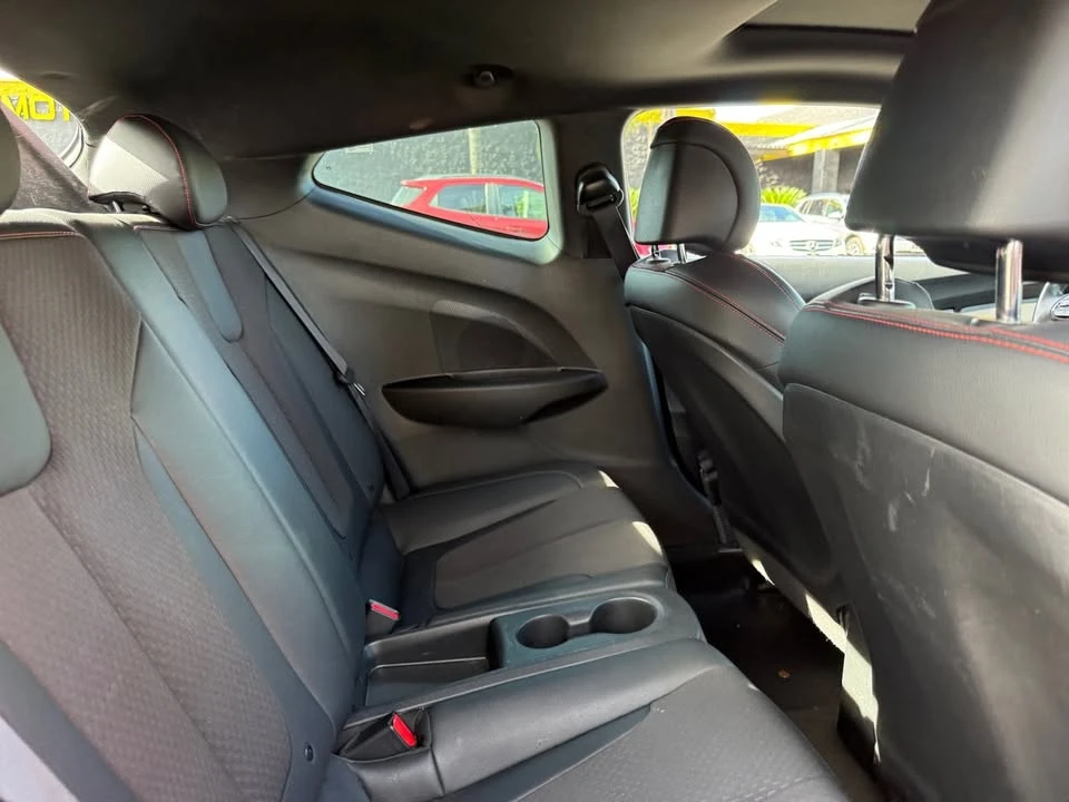 2020 Hyundai Veloster - Image 13 of 20