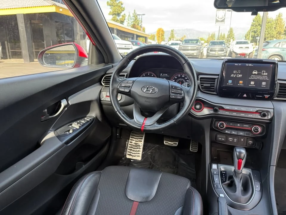 2020 Hyundai Veloster - Image 18 of 20