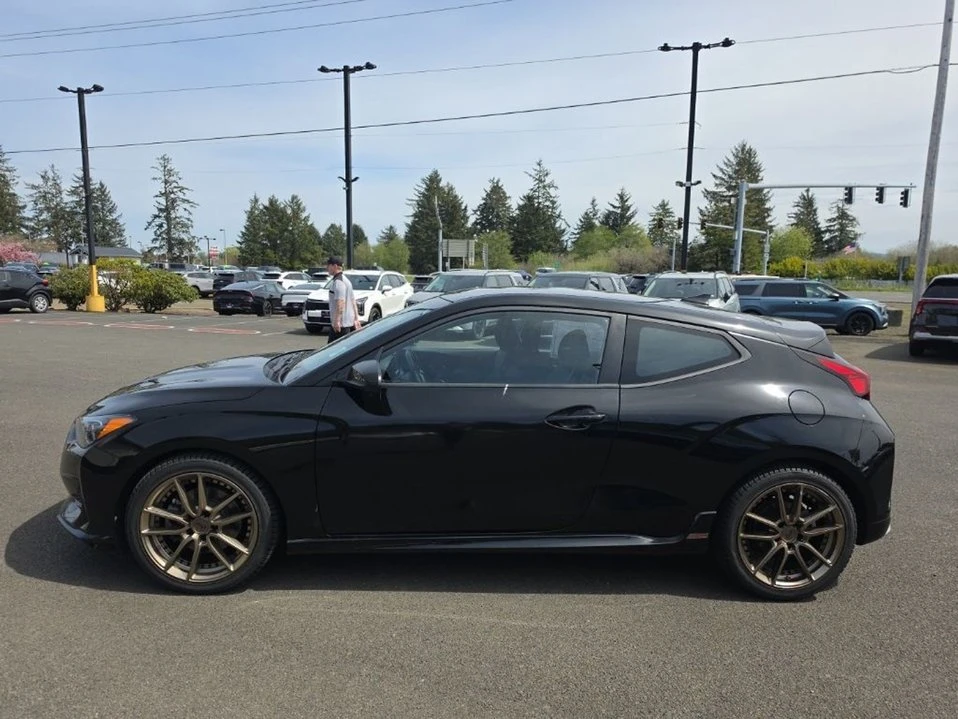 2020 Hyundai Veloster - Image 4 of 10