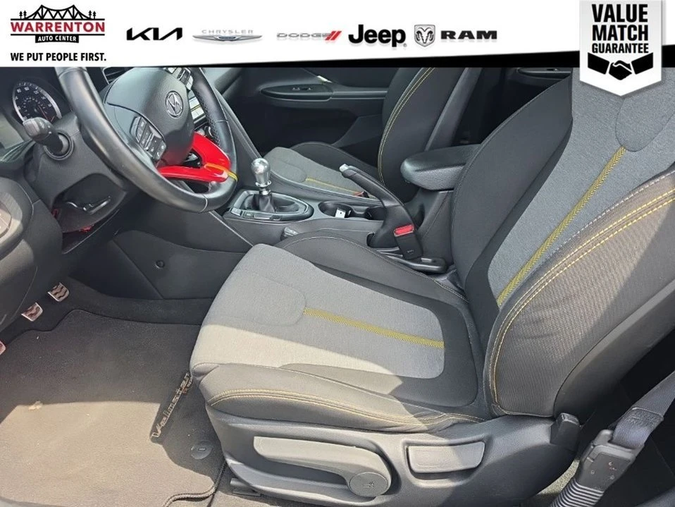 2020 Hyundai Veloster - Image 9 of 10
