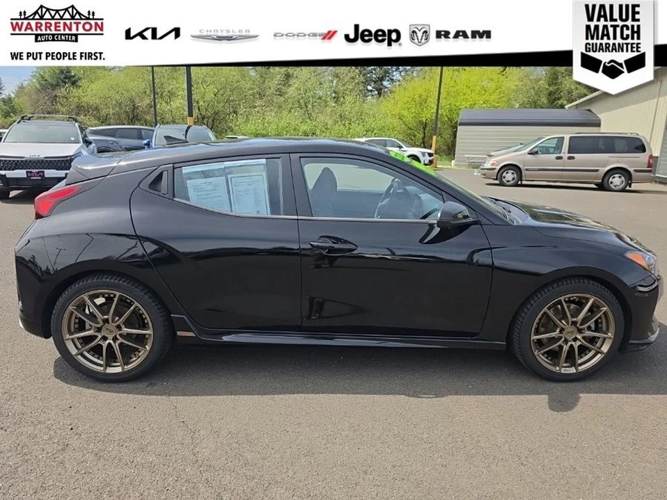 2020 Hyundai Veloster - Image 6 of 10