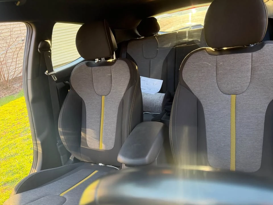 2020 Hyundai Veloster - Image 6 of 16