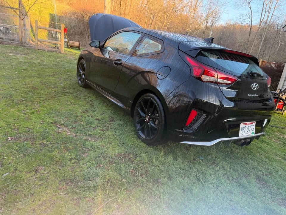 2020 Hyundai Veloster - Image 2 of 16