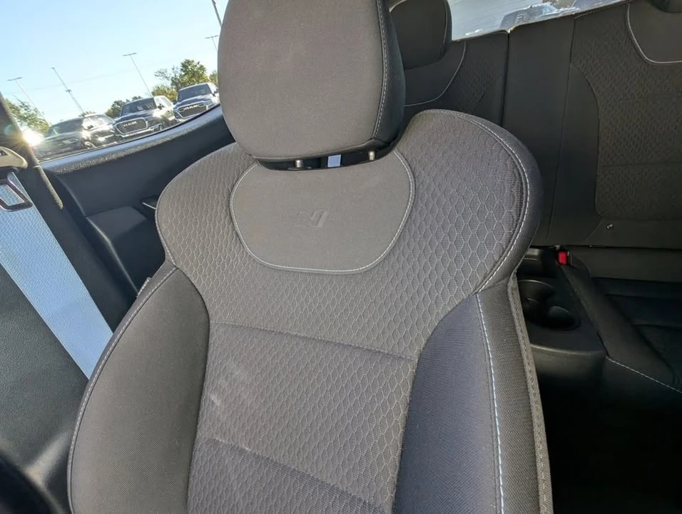 2020 Hyundai Veloster N - Image 14 of 20