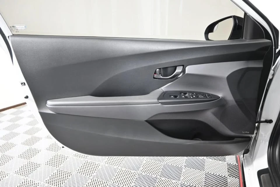 2020 Hyundai Veloster N - Image 16 of 19
