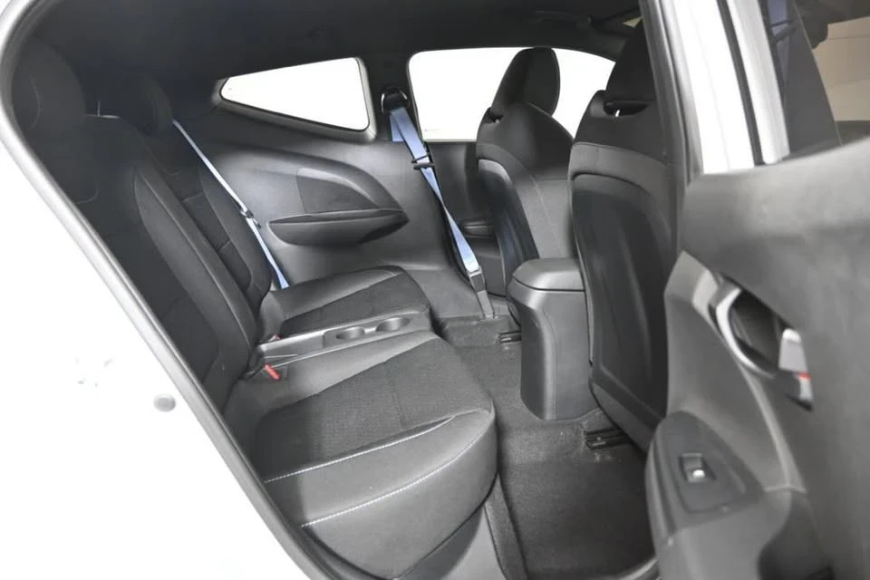 2020 Hyundai Veloster N - Image 14 of 19