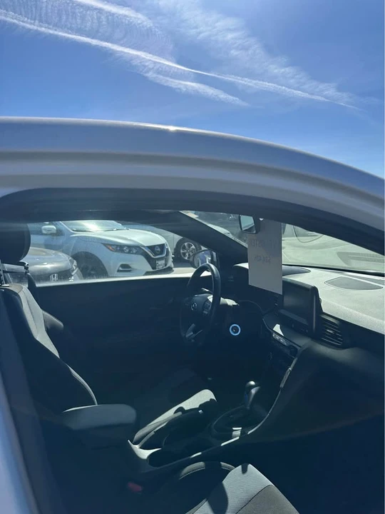 2020 Hyundai Veloster - Image 6 of 7