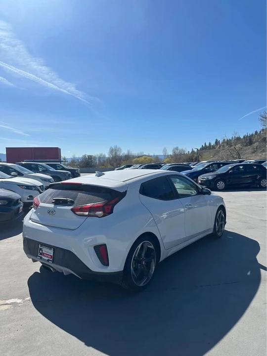2020 Hyundai Veloster - Image 4 of 7
