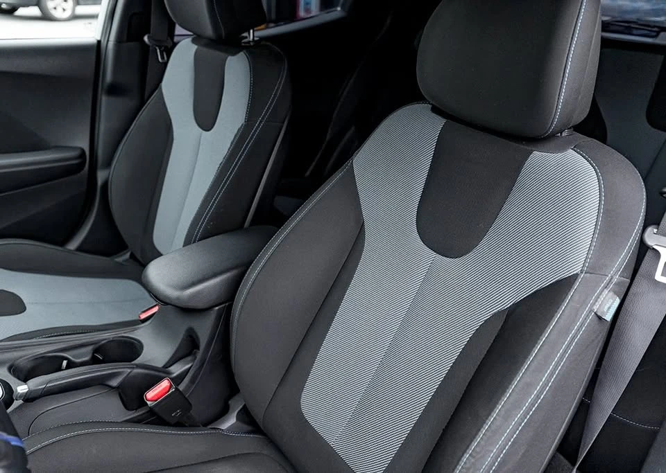 2020 Hyundai Veloster - Image 11 of 19