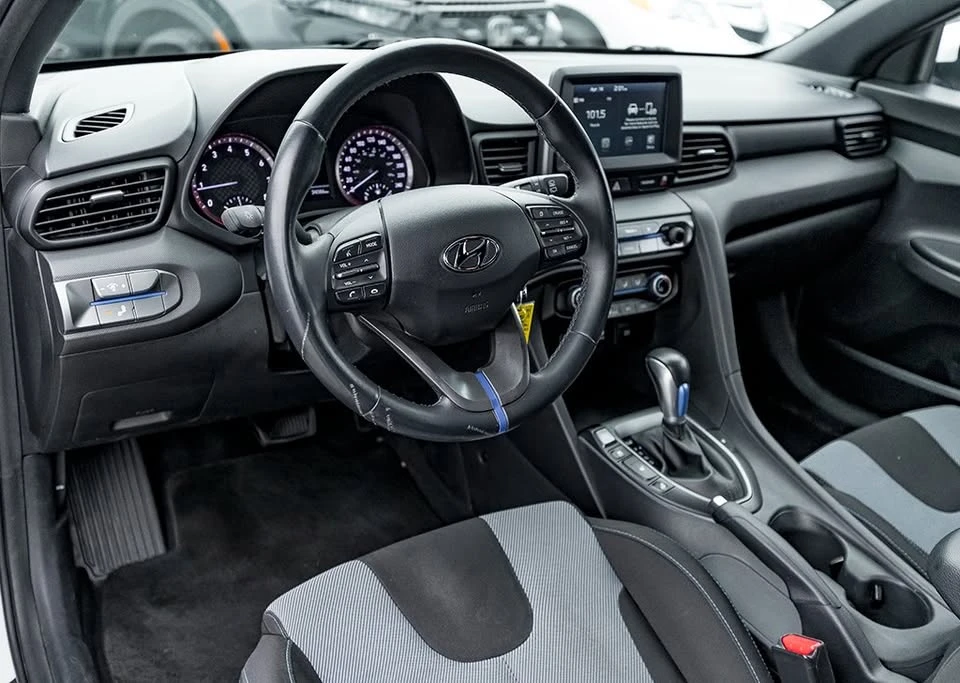 2020 Hyundai Veloster - Image 9 of 19