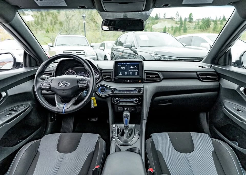 2020 Hyundai Veloster - Image 12 of 19