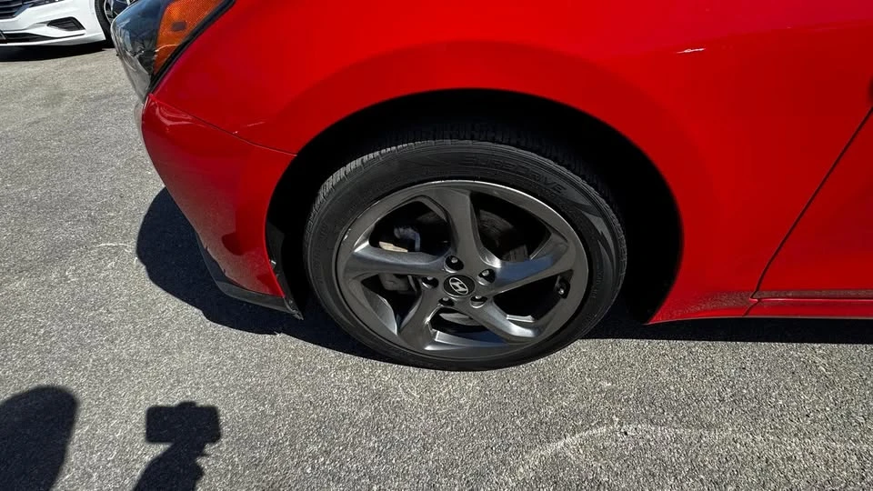 2020 Hyundai Veloster - Image 10 of 10