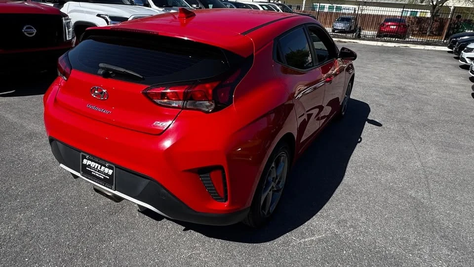 2020 Hyundai Veloster - Image 3 of 10