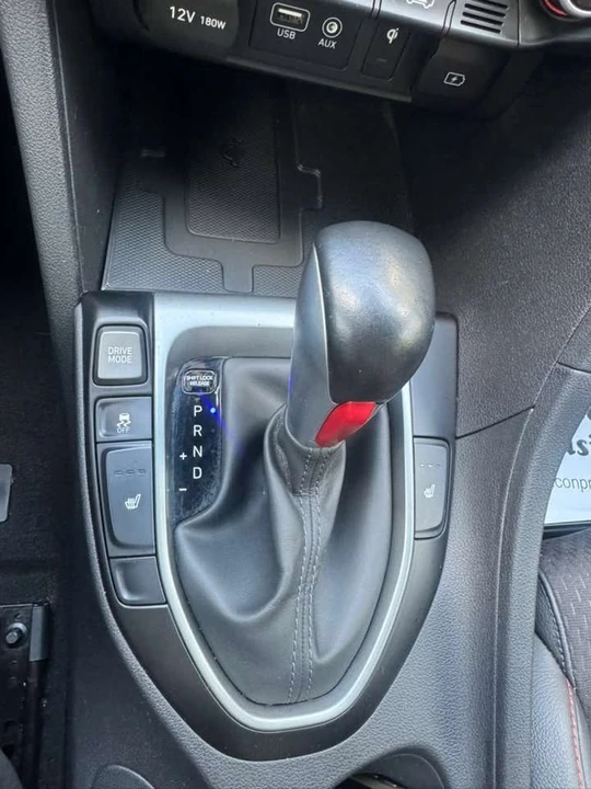 2020 Hyundai Veloster - Image 13 of 13