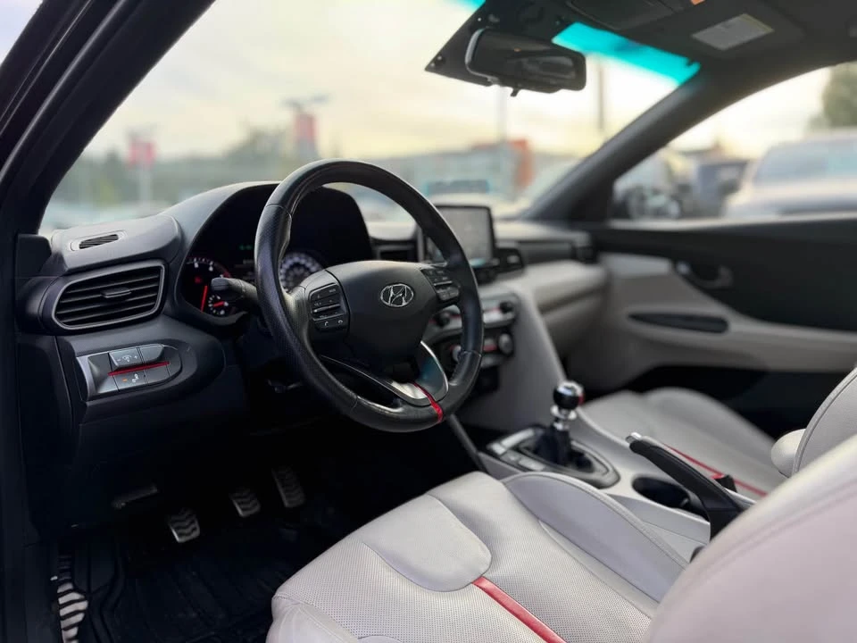 2020 Hyundai Veloster - Image 8 of 17